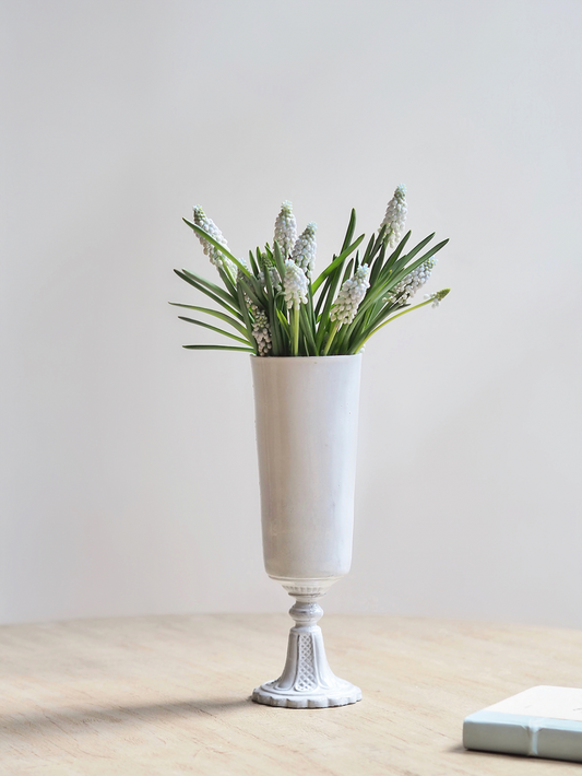 Dinia Vase