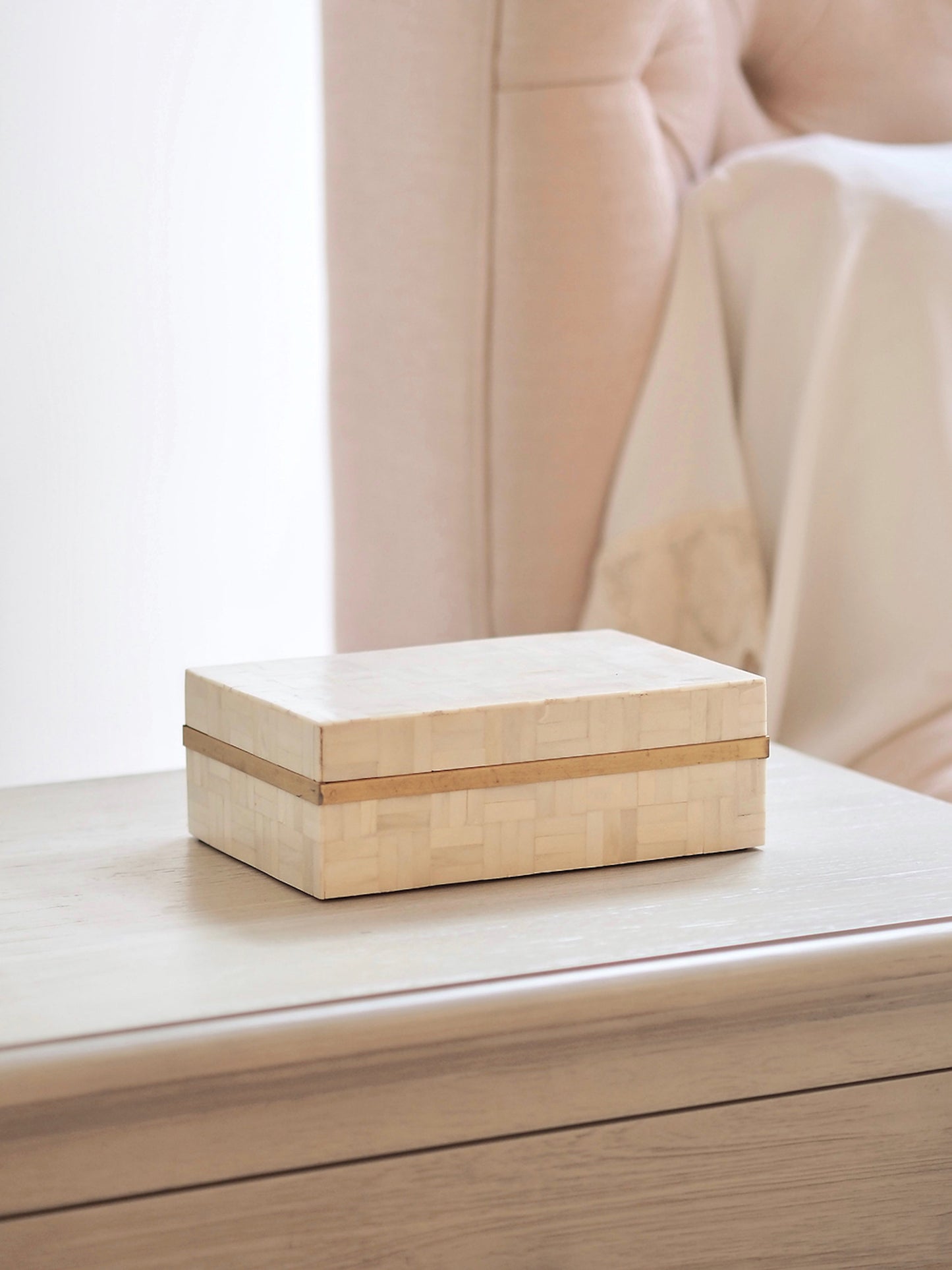 Sandry Bone Box